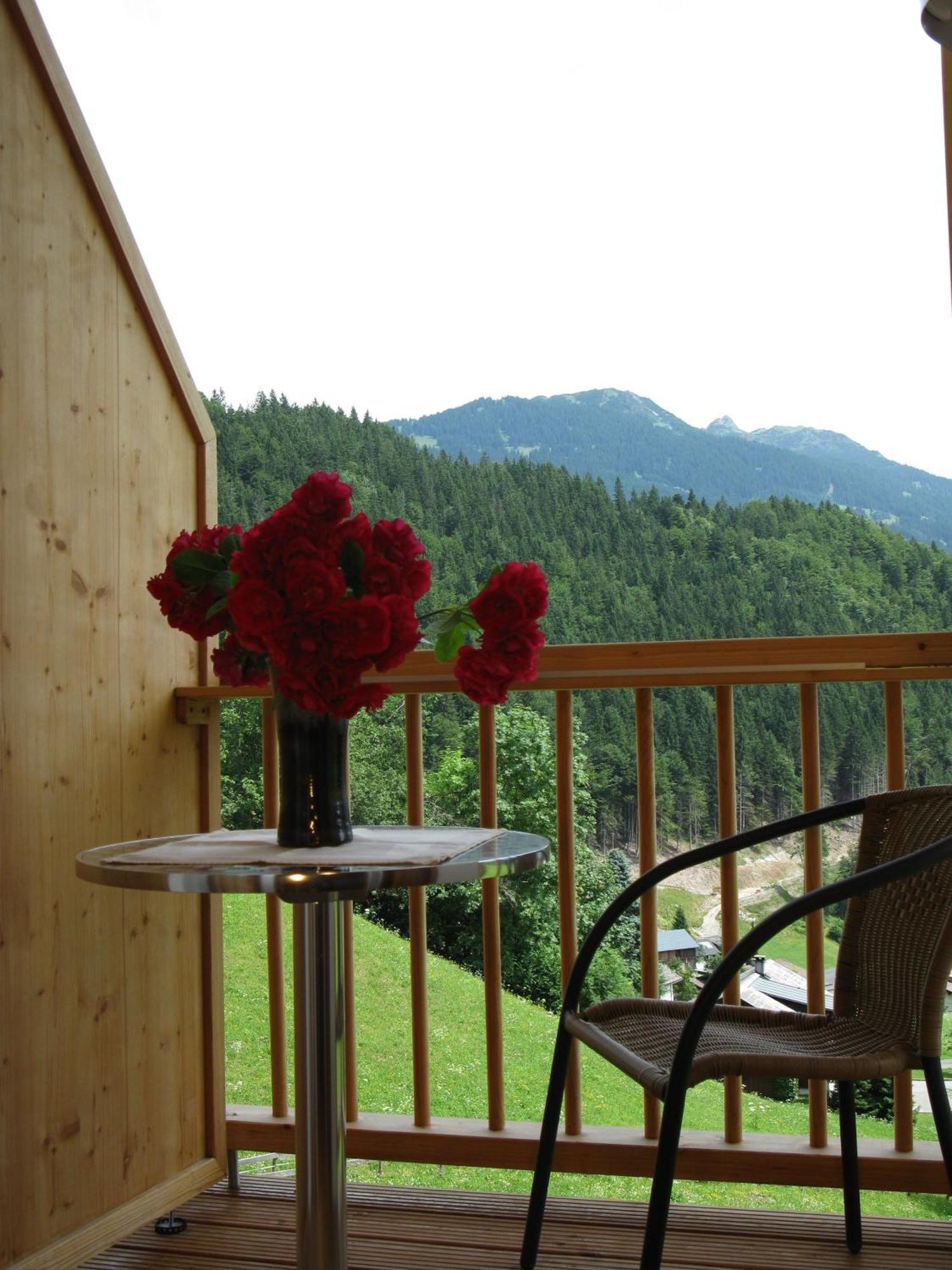 Gaestehaus Hausberger Шрунс Экстерьер фото